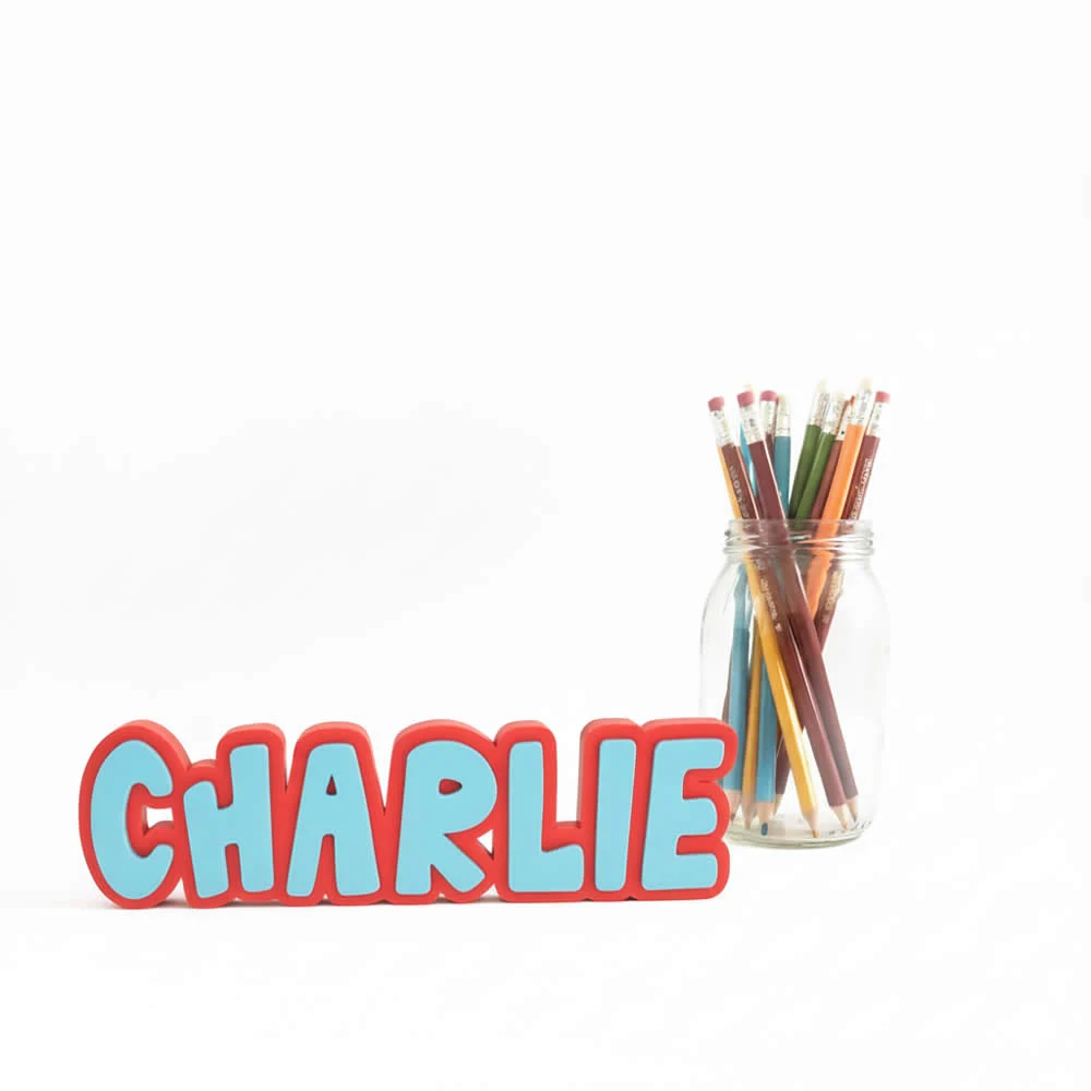 Placa 3D personalizada con nombre diseño multicolor azul